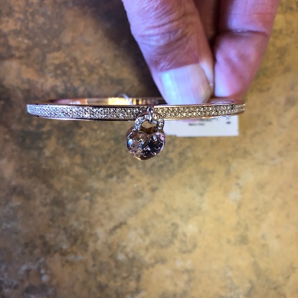 Michael Kors Bracelet with heart charm. - Picture 8 of 8